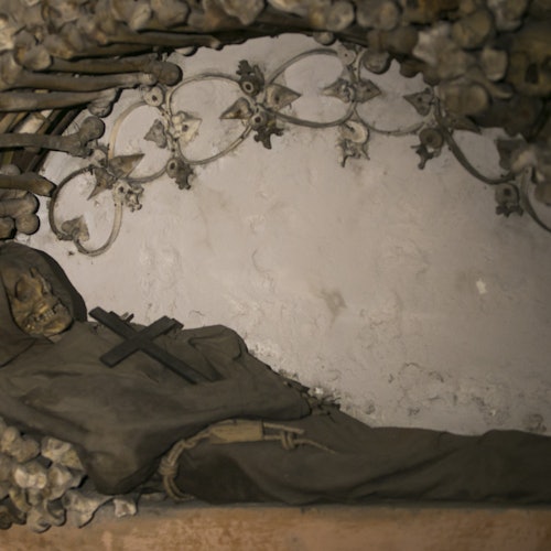 地穴与地下墓穴