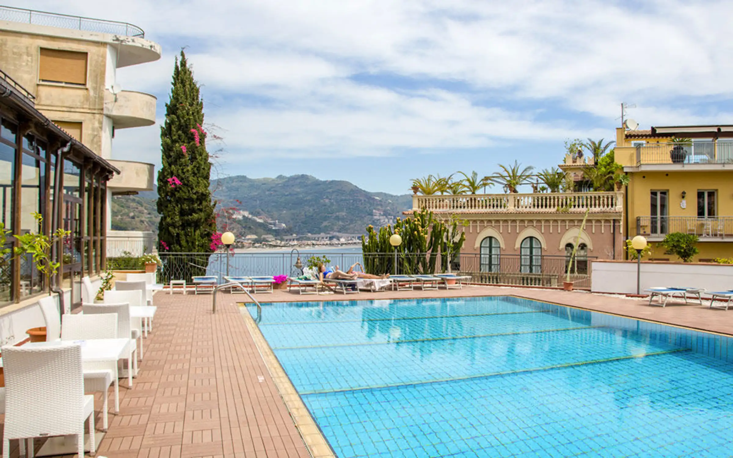 Vespatur på Sicilia - vi bor rett nedenfor Taormina | Expa Travel