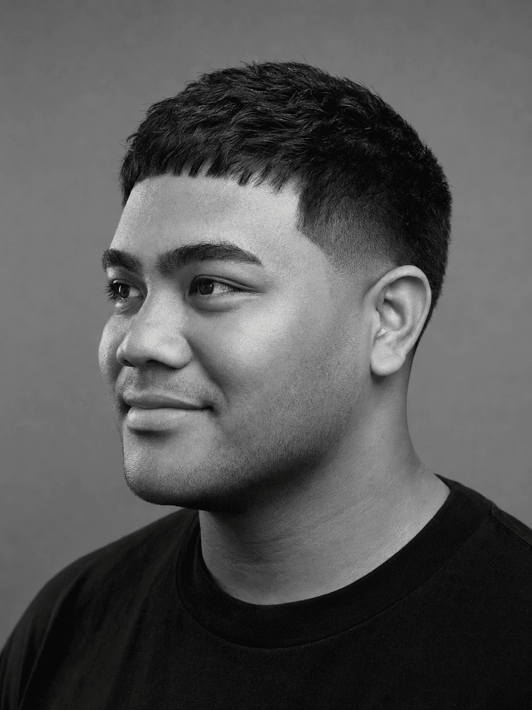 Low taper fade med fringe