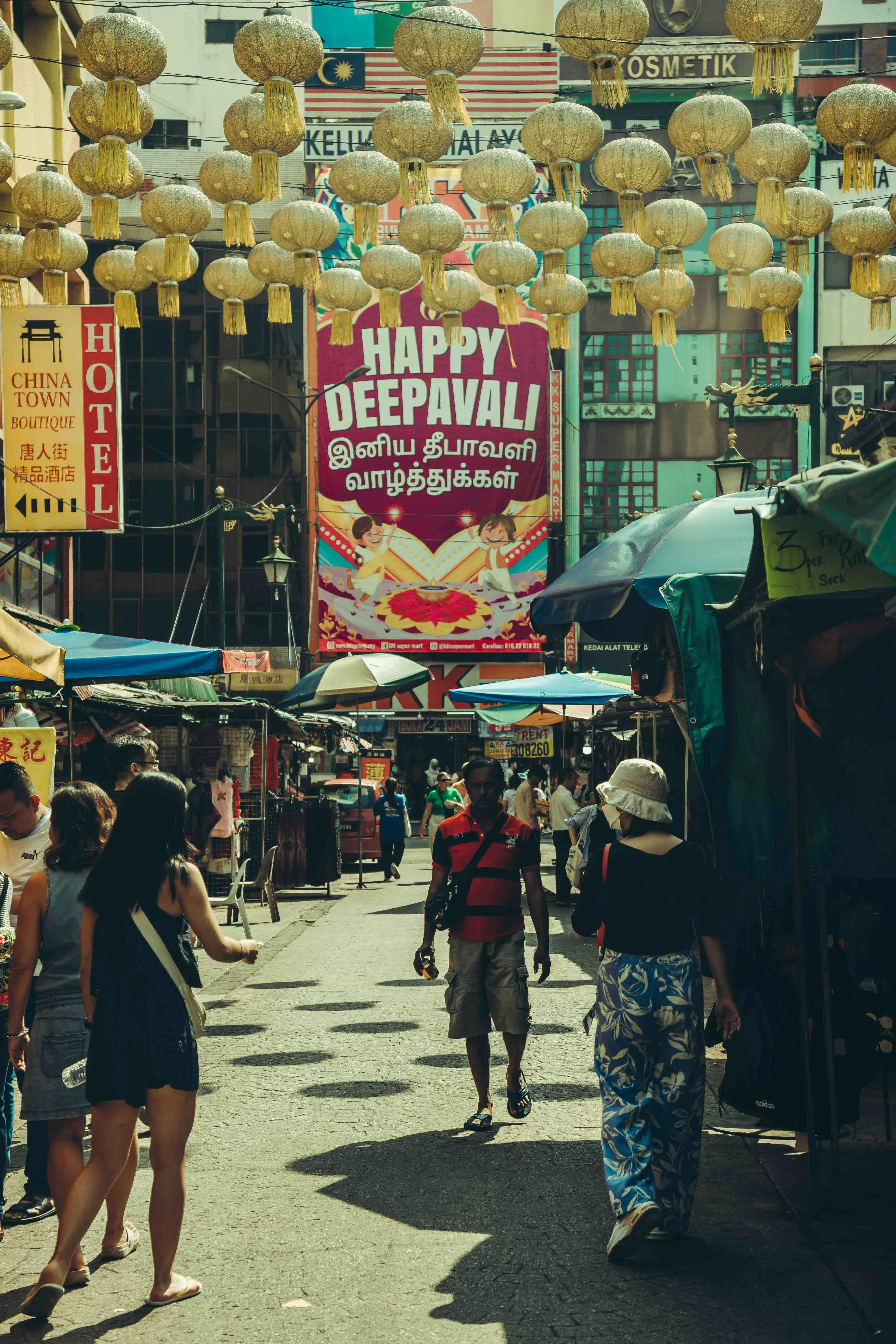 Main Bazaar shopping