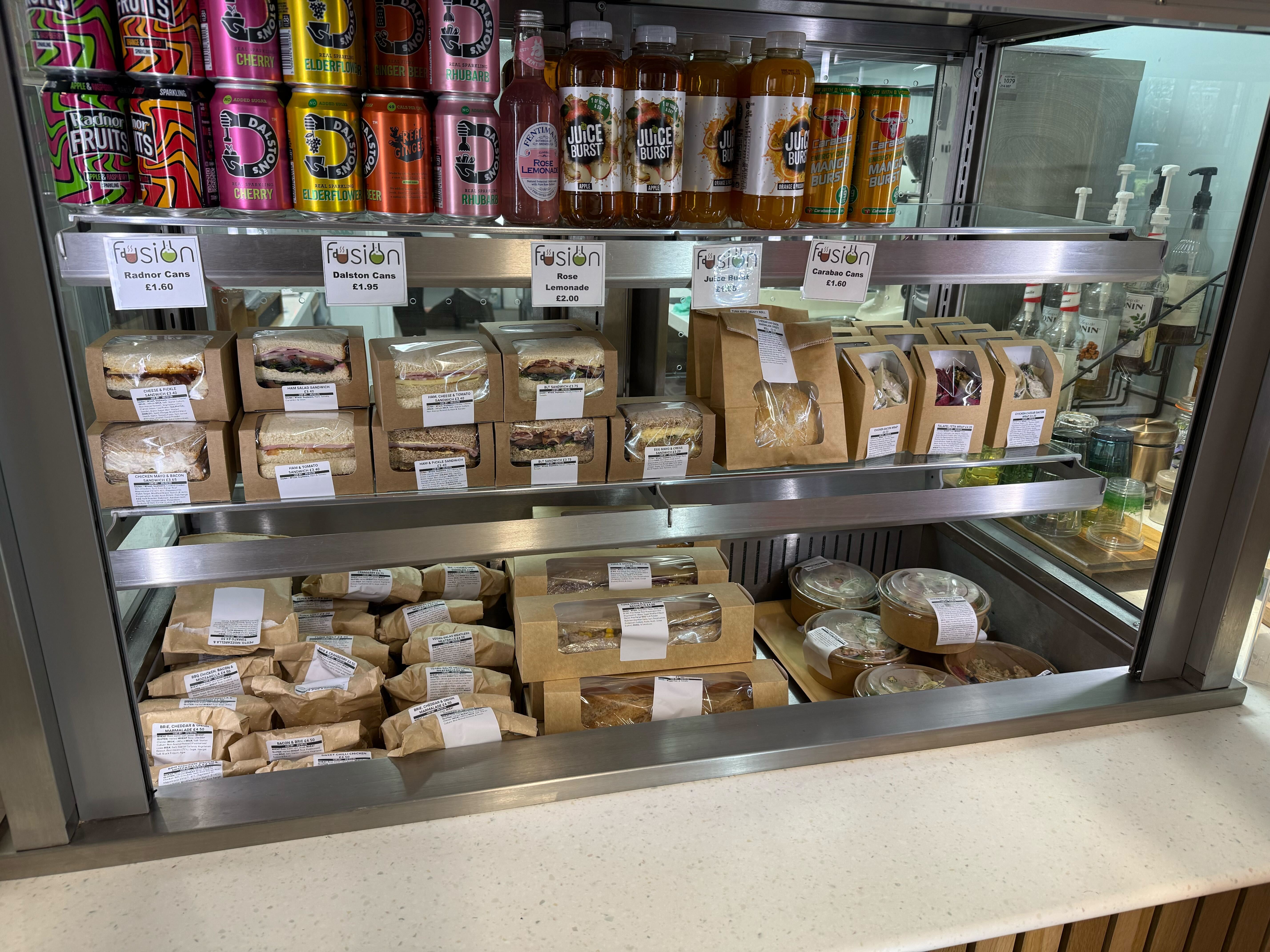 Labl.it labels on food items in display case