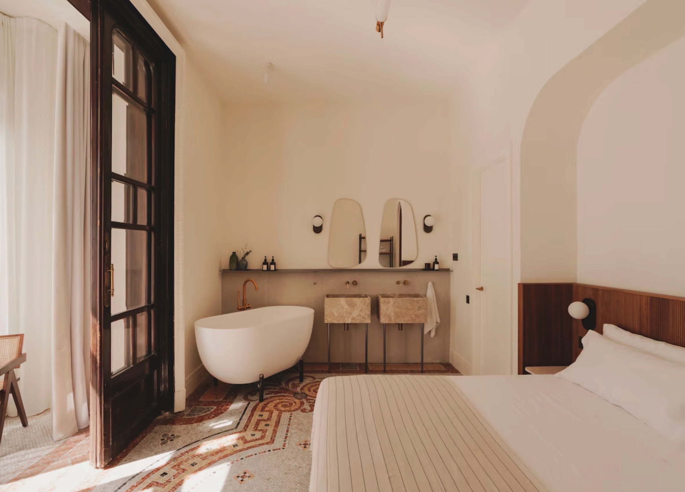 Casa Llimona Barcelona suite