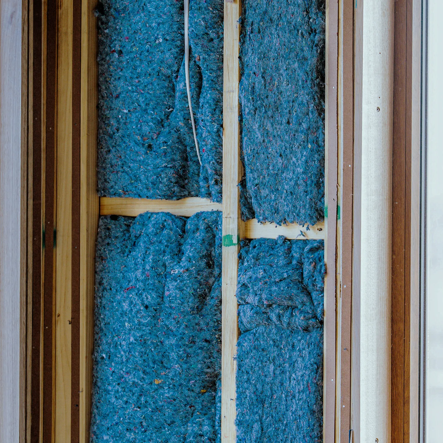 Jeanius denim insulation