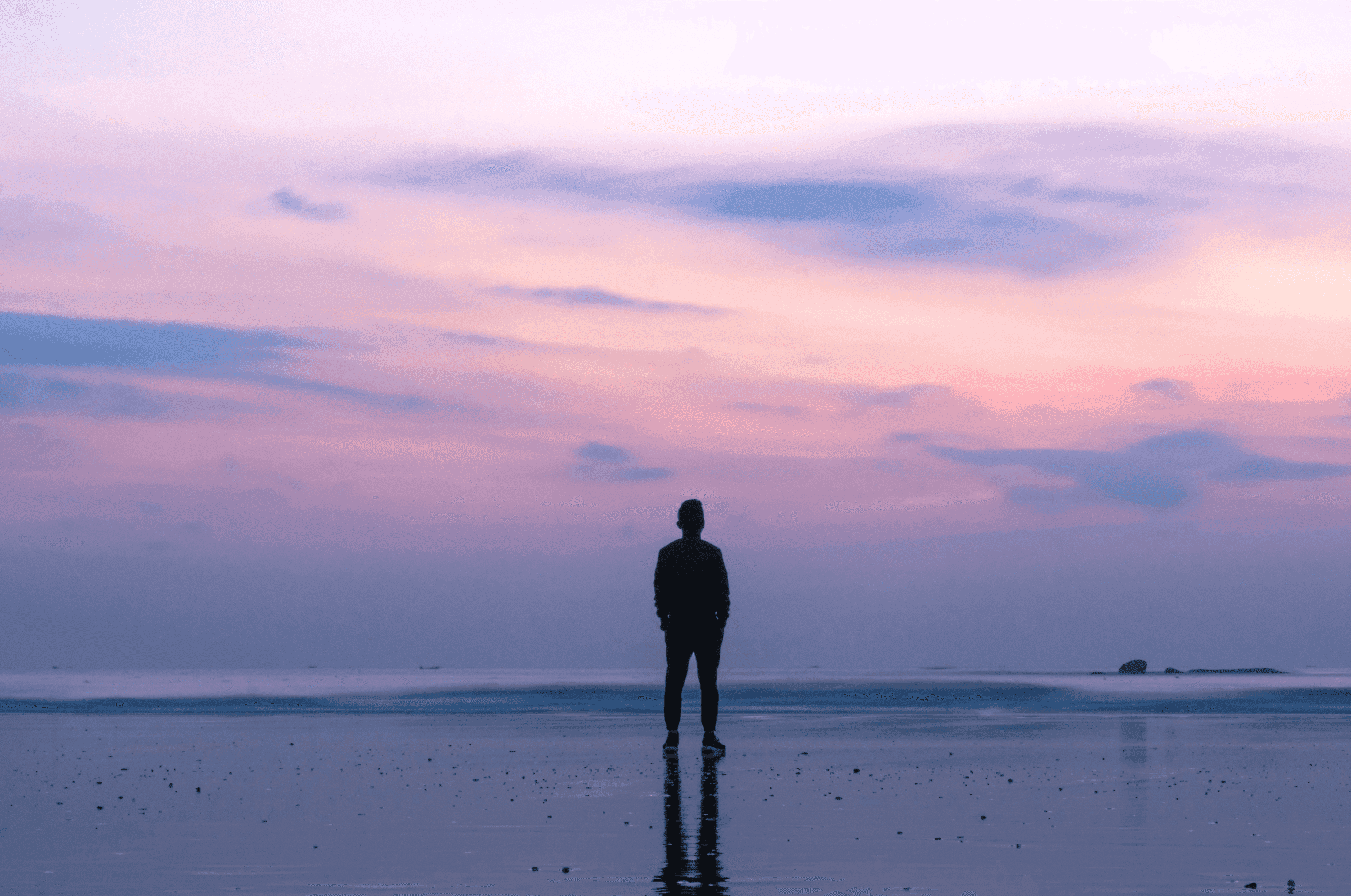 Dynamic picture of a cyclist riding downhill