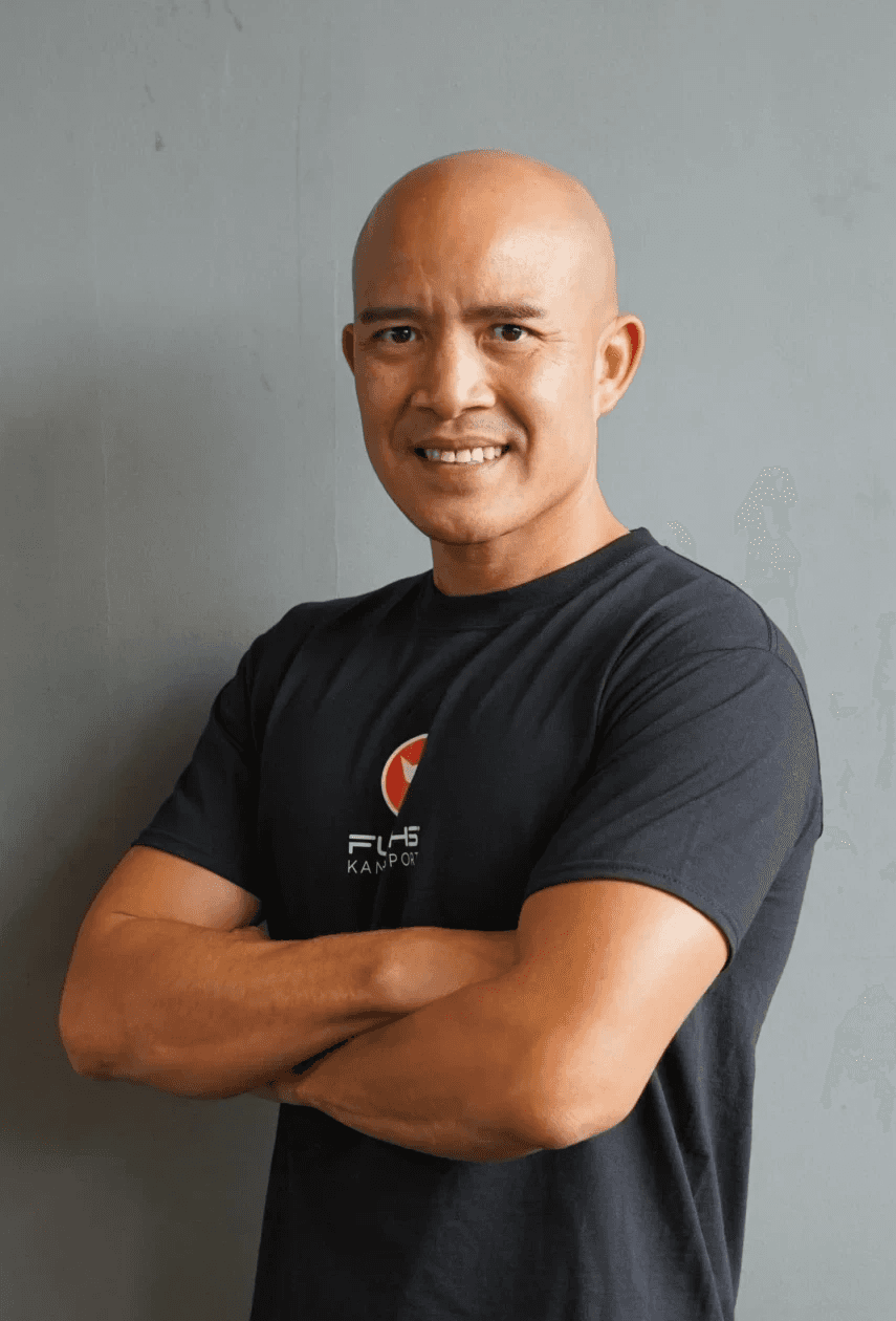 Chai, 8 Jahre im Fuchs Kampfsportstudio, traditionelles Muay Thai, MMA und K1 Kickboxen