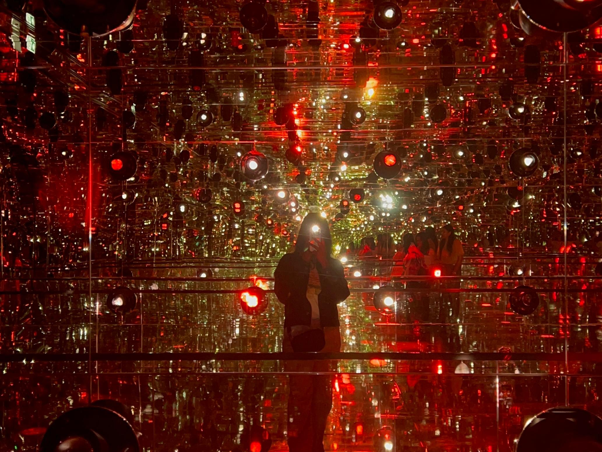 I'm Rinsha, a Visual Designer