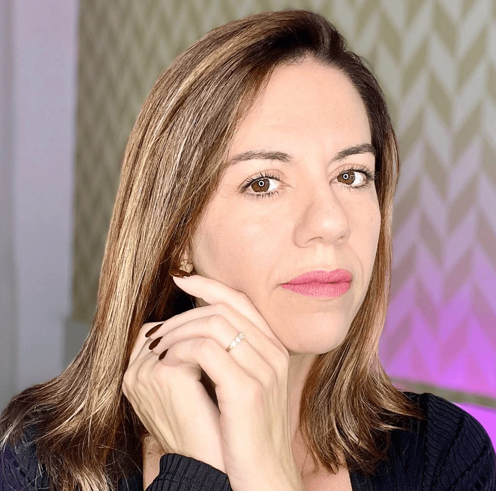 danielle sorrindo