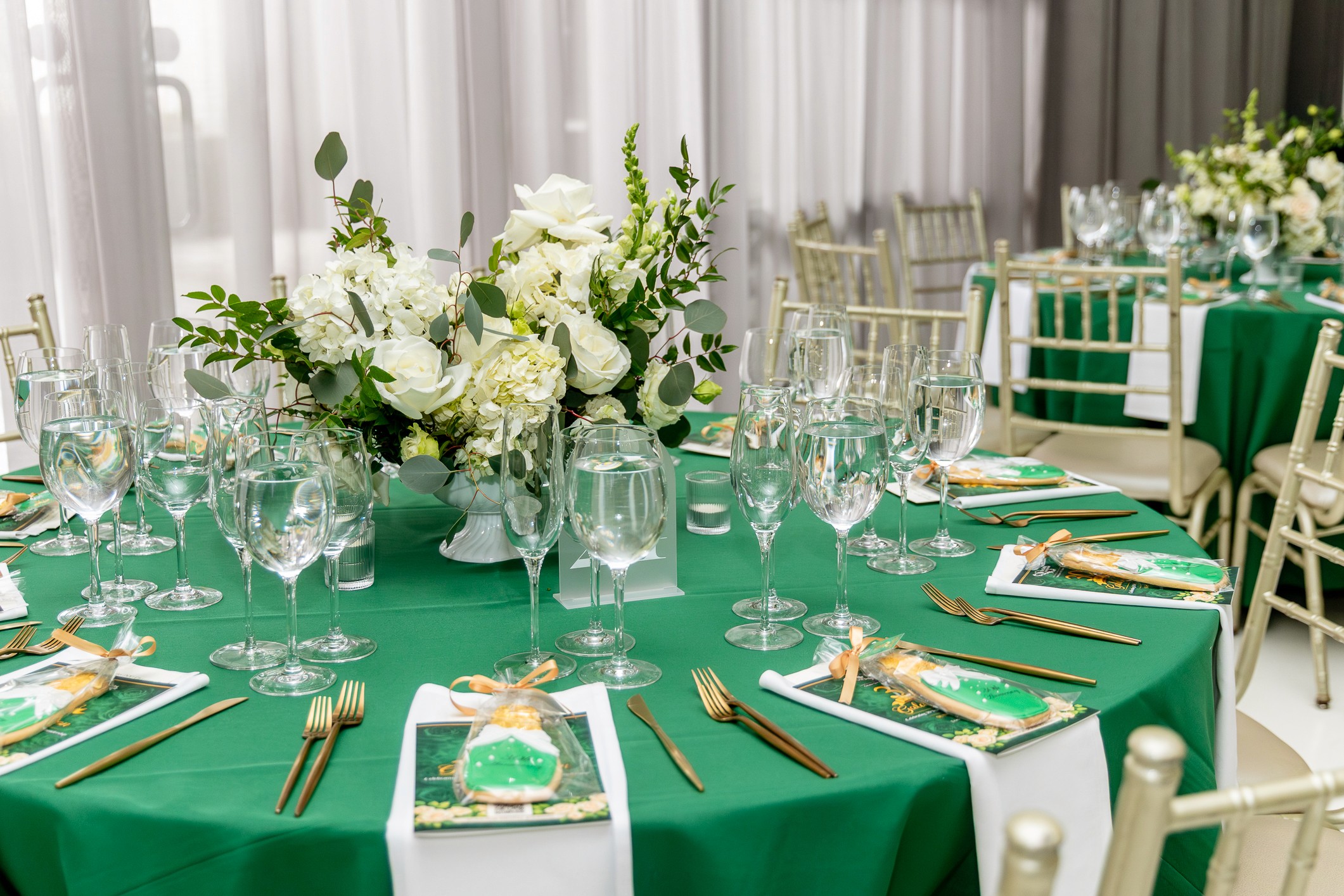 Greater Queens Chapter of the Links Inc. Reception Tables