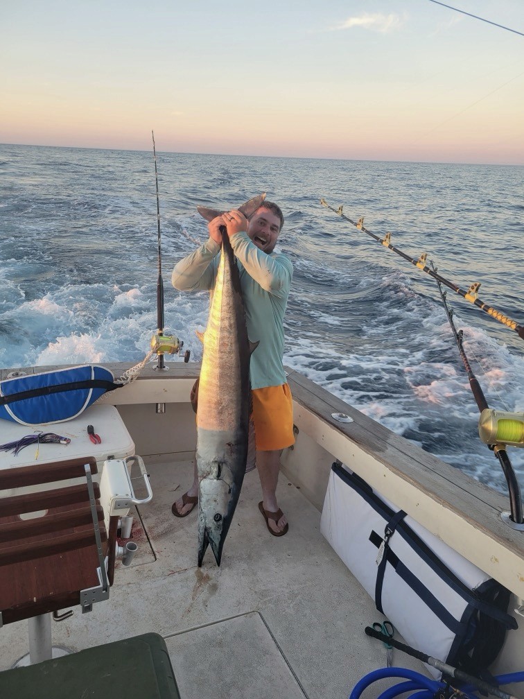 Man holding a Wahoo