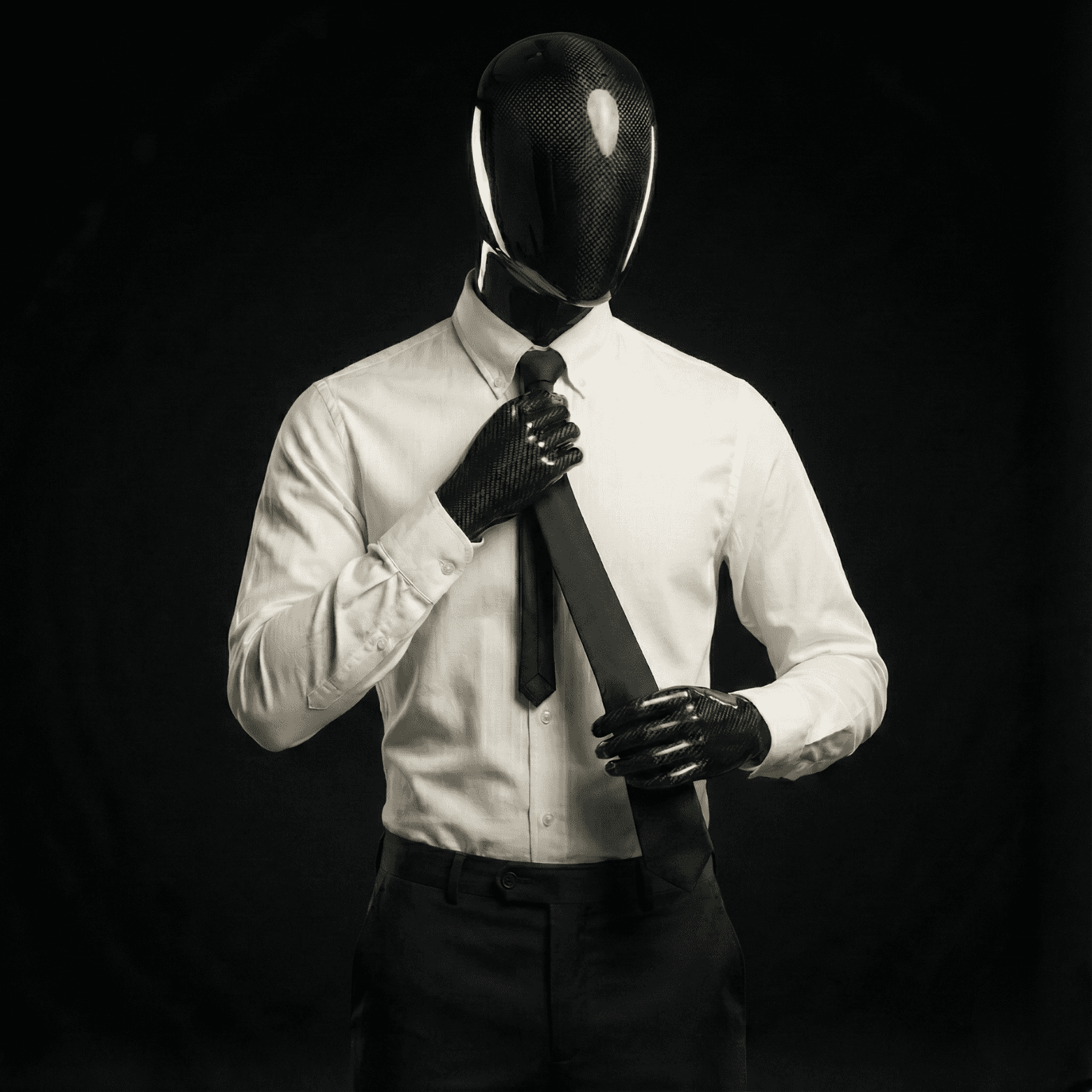 Mannquin holding a black tie