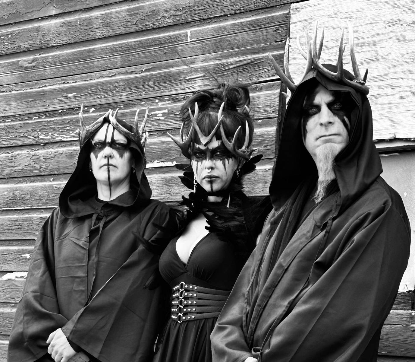 Photo by © Mama Doom promo