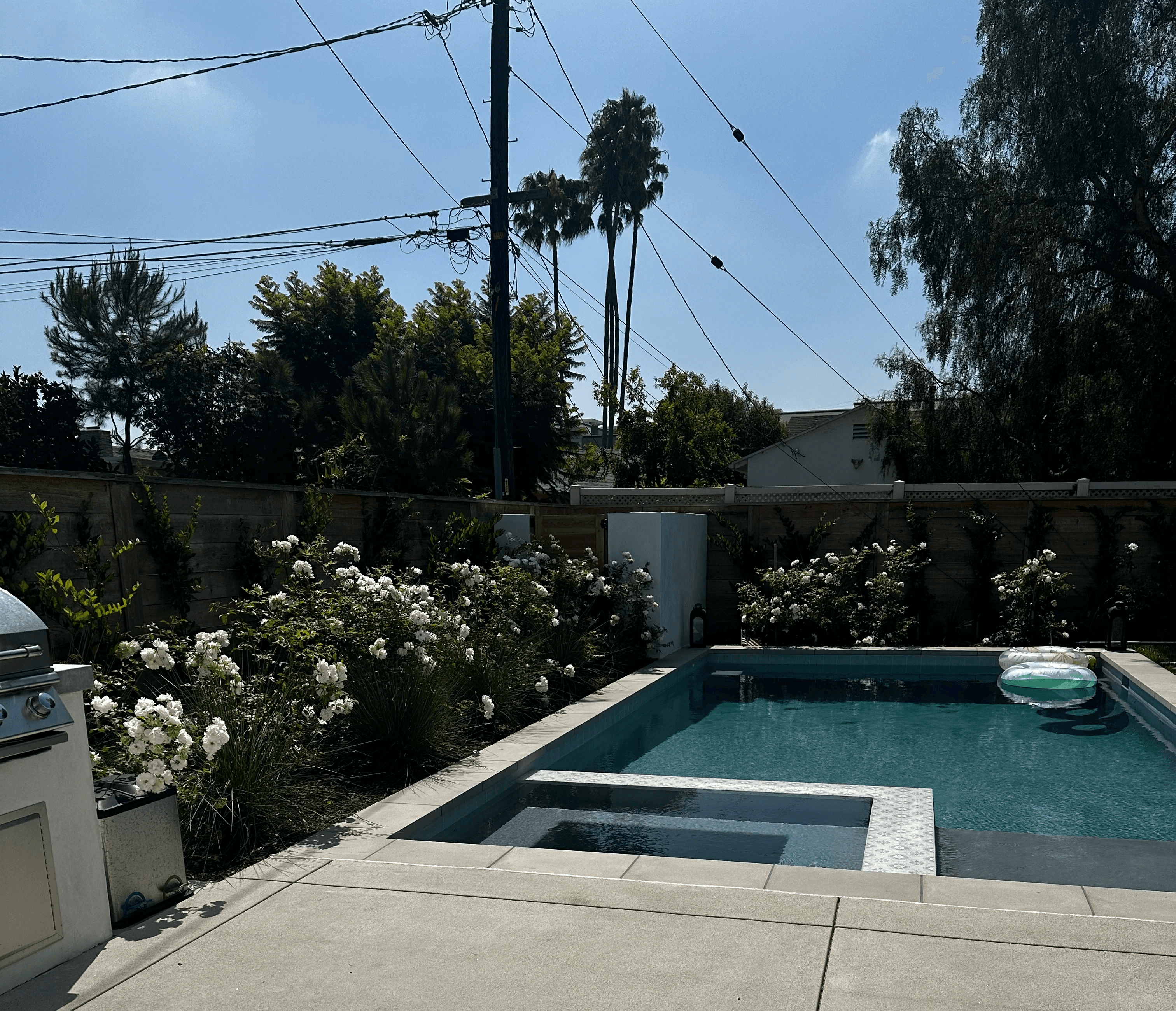 pool travelnurse housing los angeles