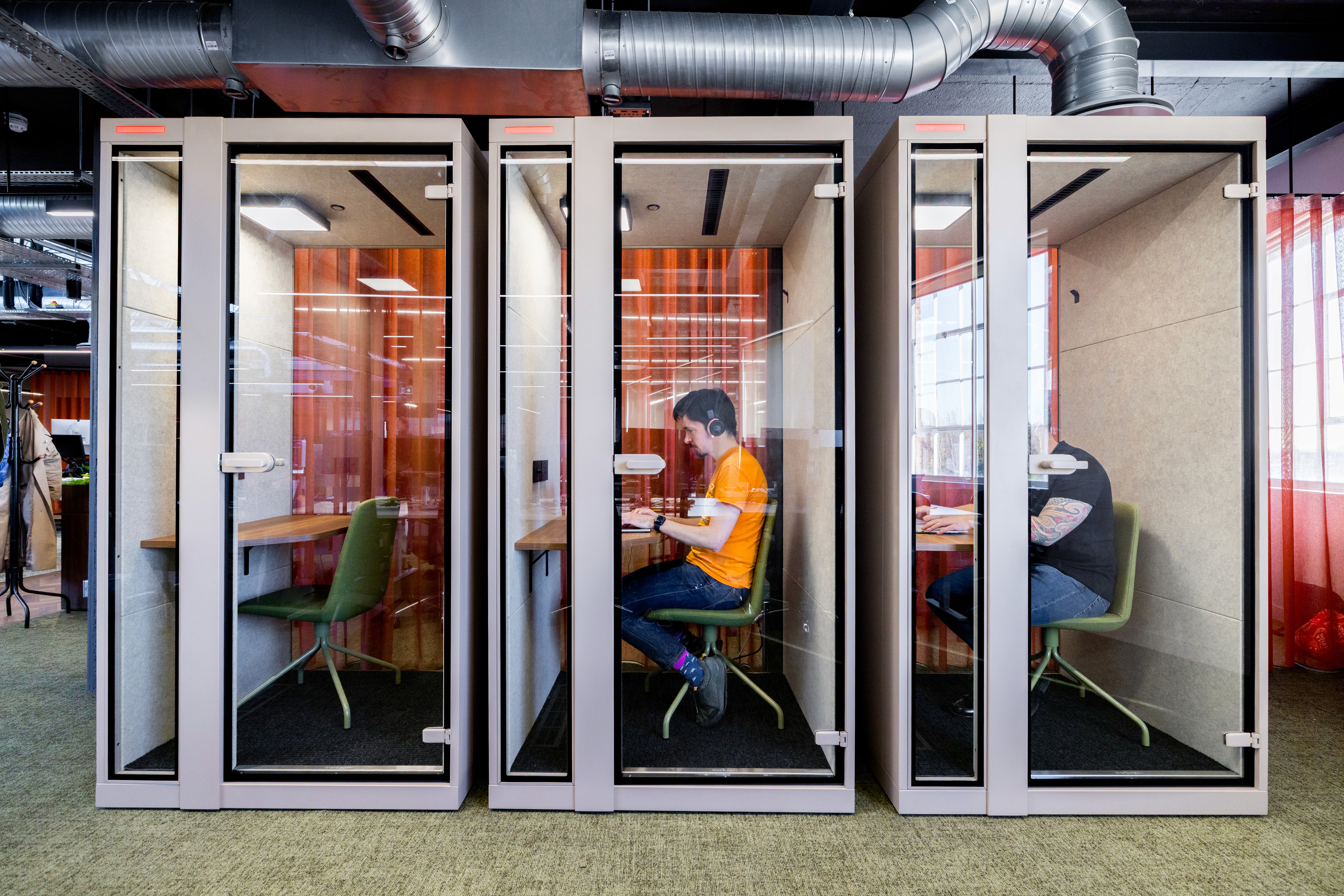 Phone boots - Softwire