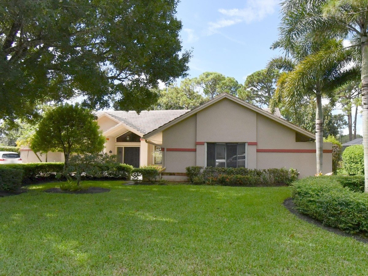 2003 Roof Replacement in Reserve Creek, PGA Village, Port St Lucie with Entegra Flat Tapershake Tile in Desert Tan