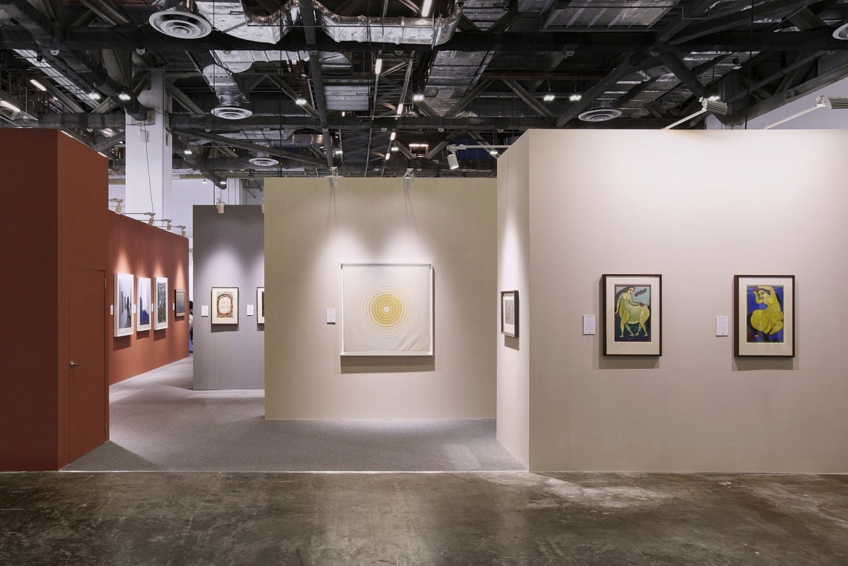 DAG (formerly Delhi Art Gallery) — Art documentation and gallery installation photography by RIGGNGO Studio Singapore — 11