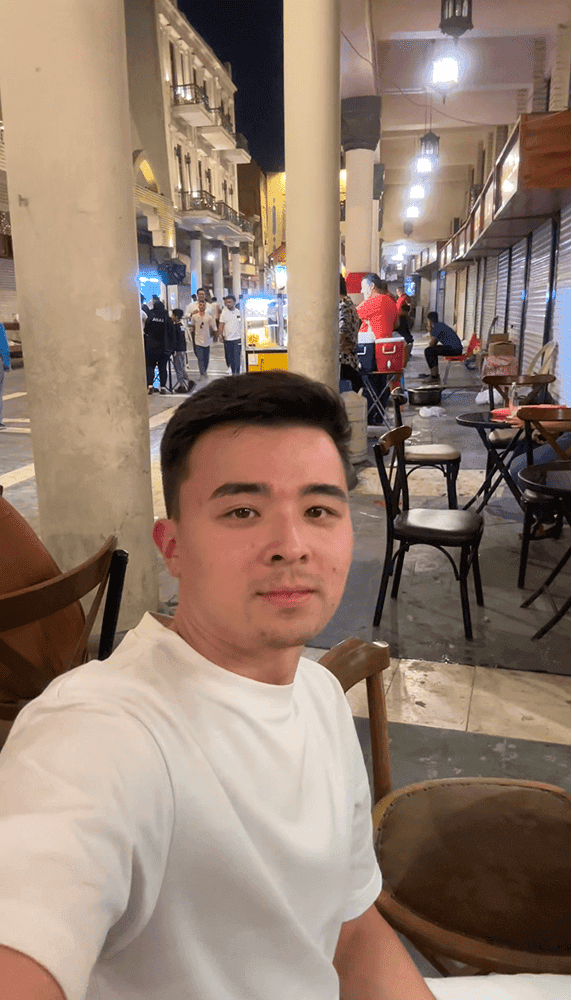 Baghdad street café