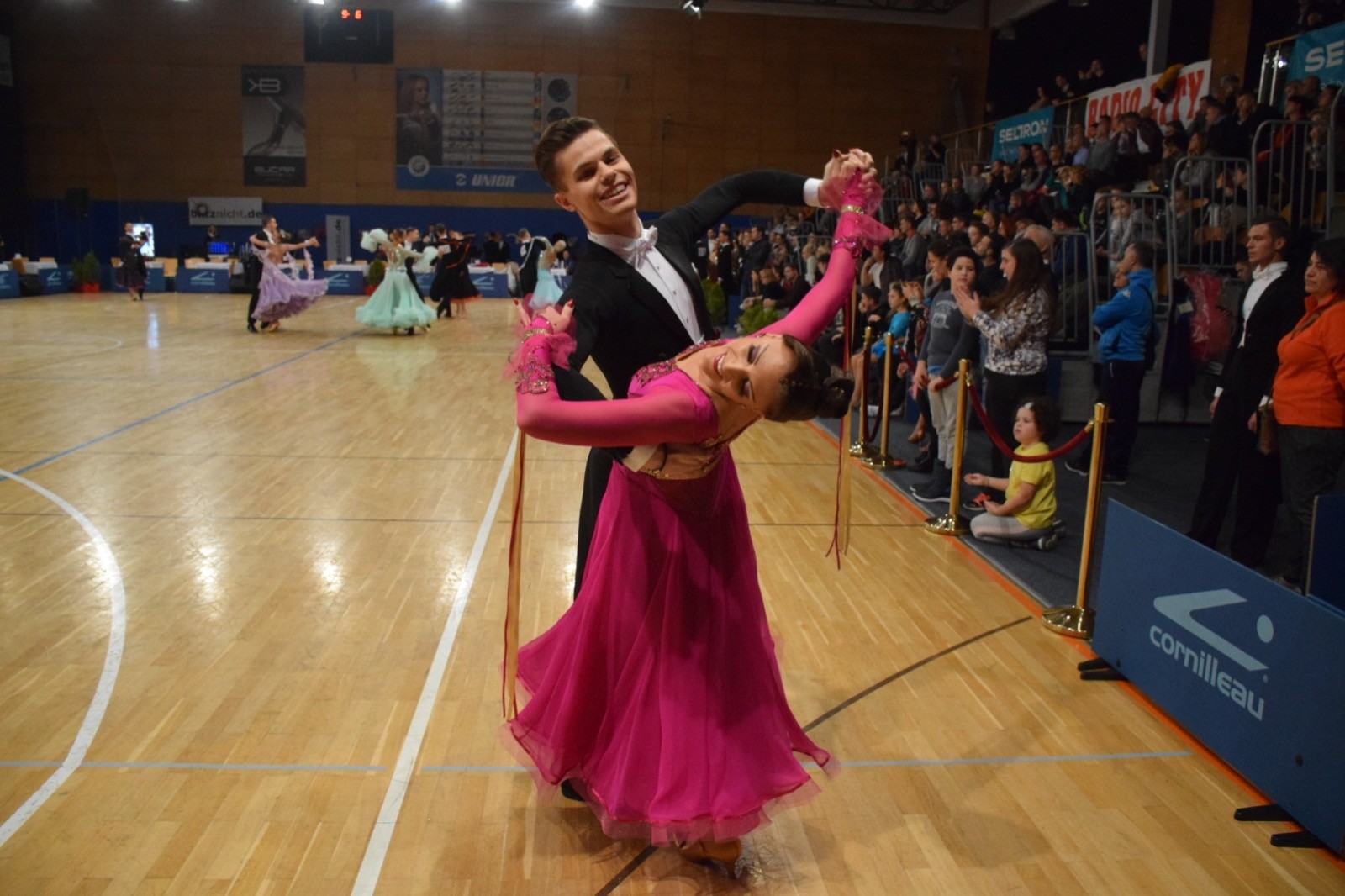 Munich Dance Bar Tanzkurse mit David Schimbäck in München