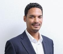 スーツを着た男性

AI 生成コンテンツは誤りを含む可能性があります。