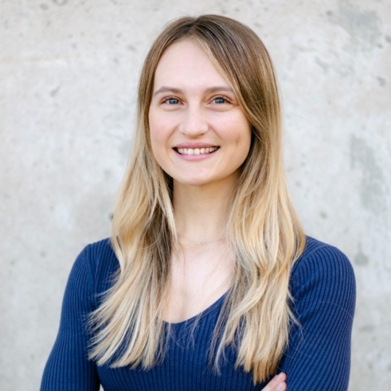 Portrait of Daniel Hayes, founder of EarlyBird.