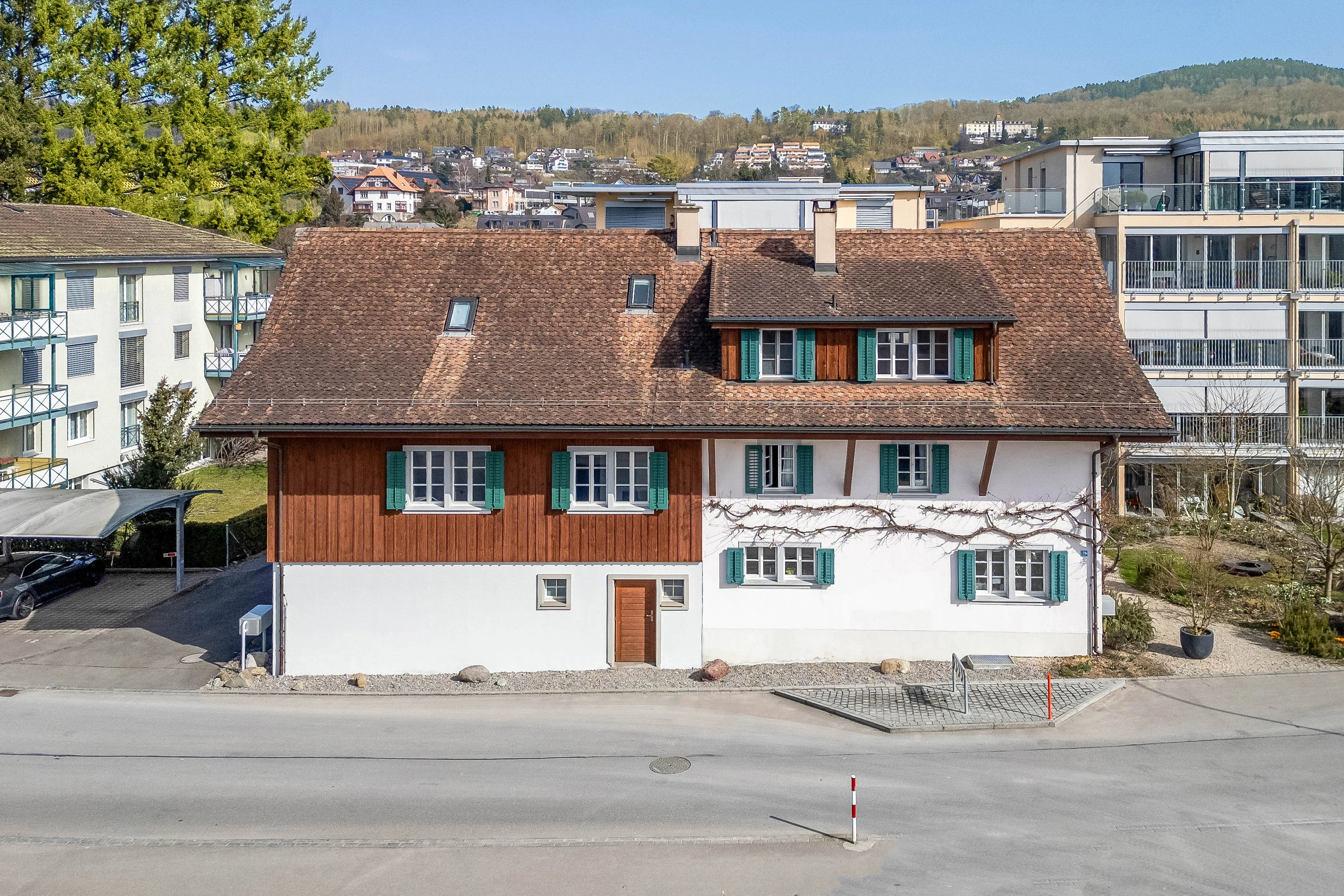 Exklusive 4½ Zimmer Luxuswohnung mit Gartenparadies