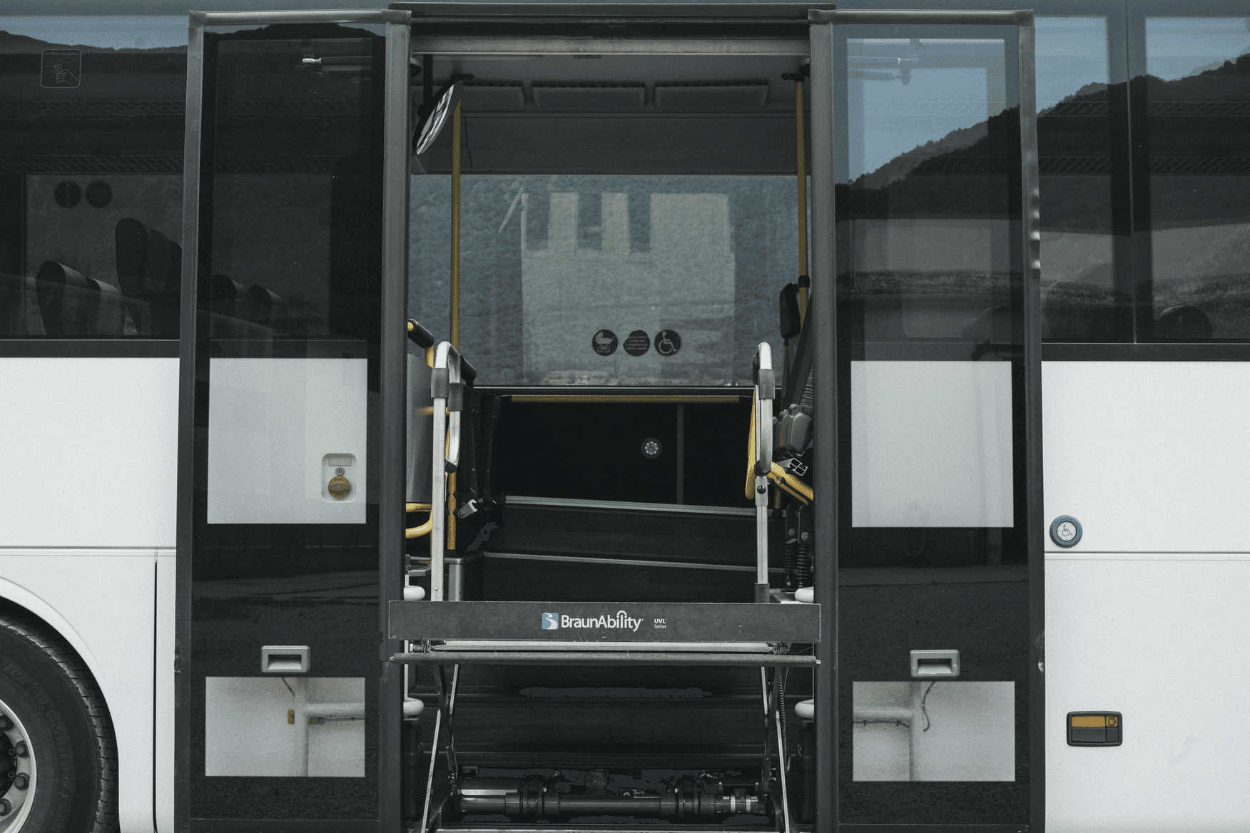 Autobus attrezzato per persone con ridotta mobilità