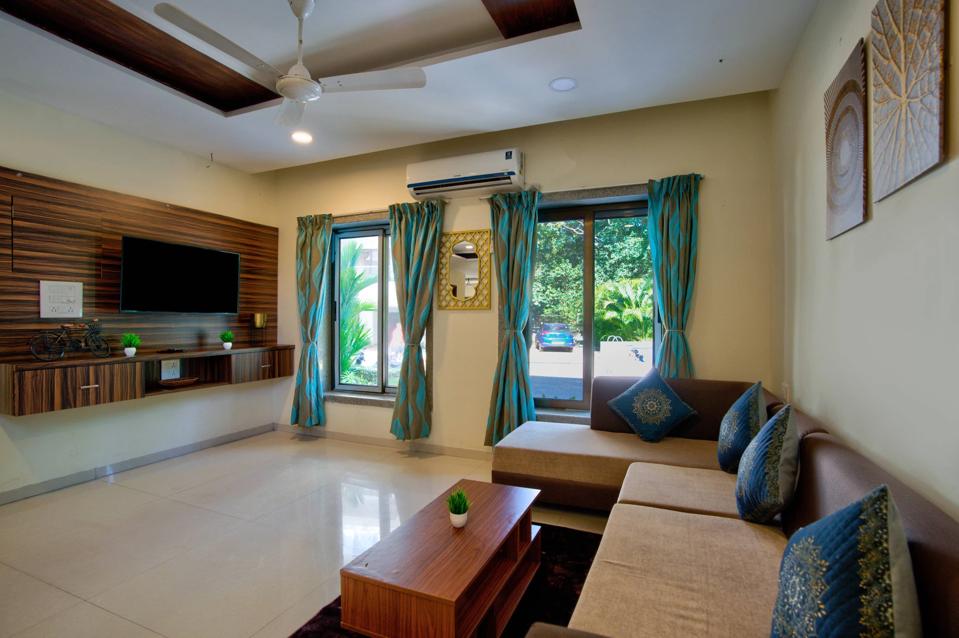 candolim goa secure villa booking online, candolim goa villas with jacuzzi availability, luxury villas candolim goa vs budget apartments for sale, best luxury villa in goa, private villa with pool