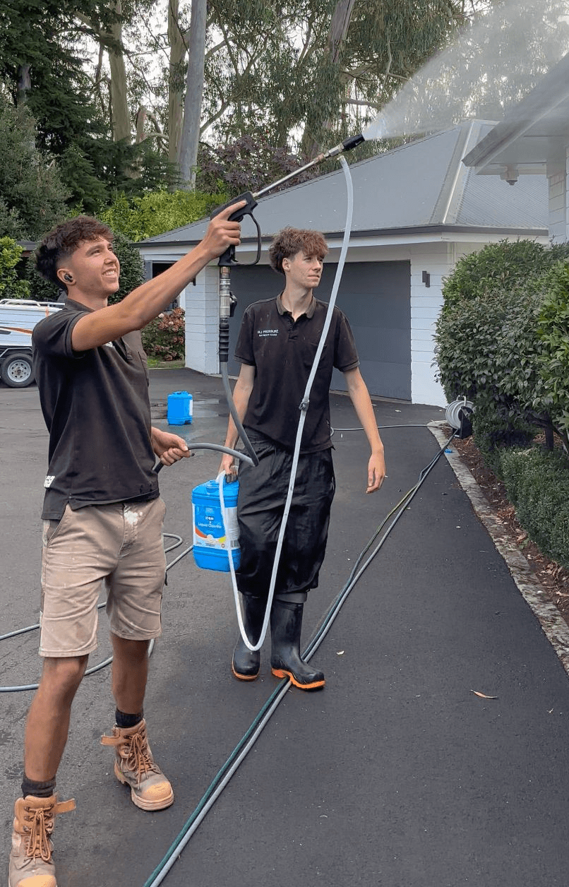 Five star Google review for MJ Exterior Cleaning in Hamilton