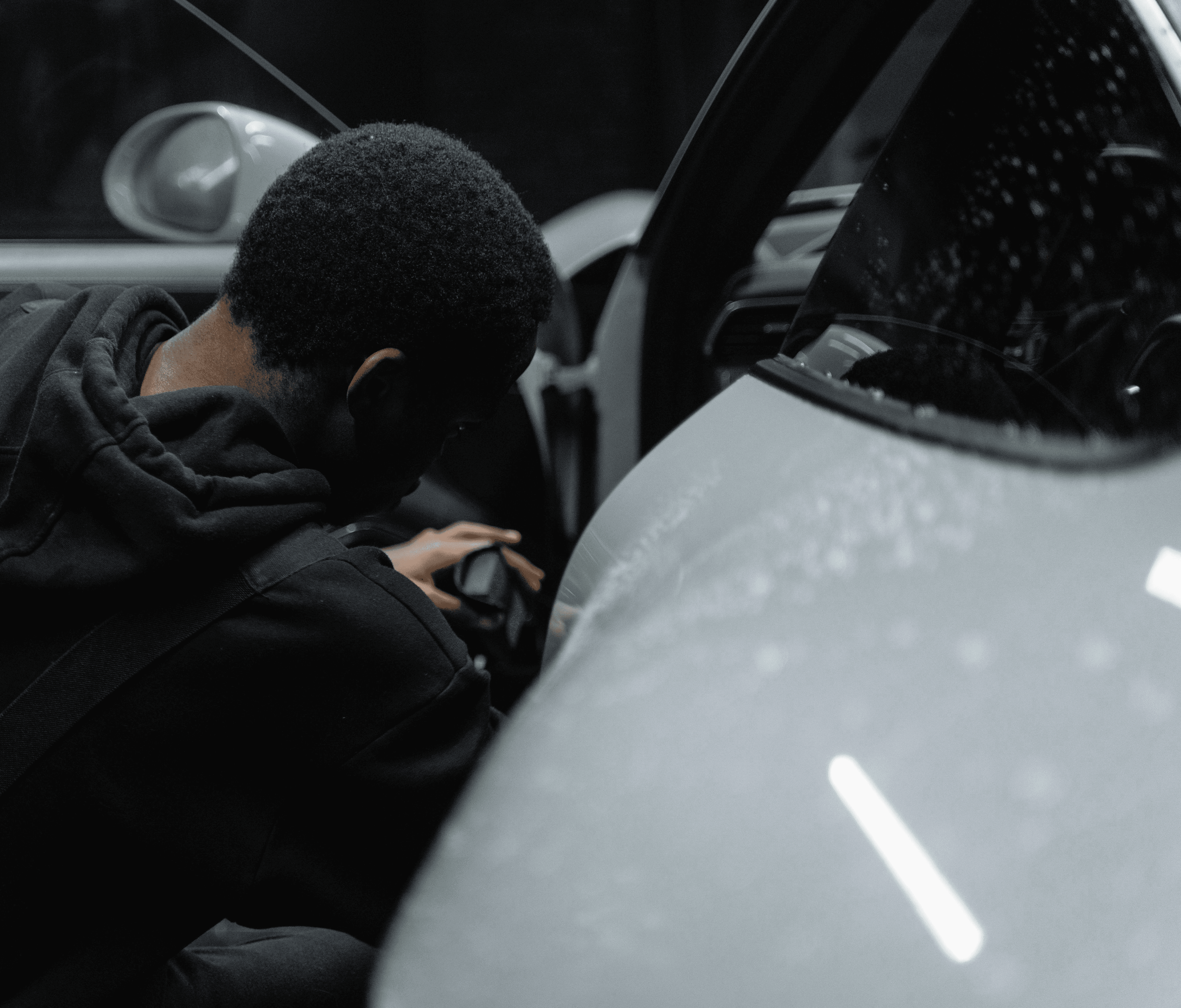 Dynamic picture of a cyclist riding downhill