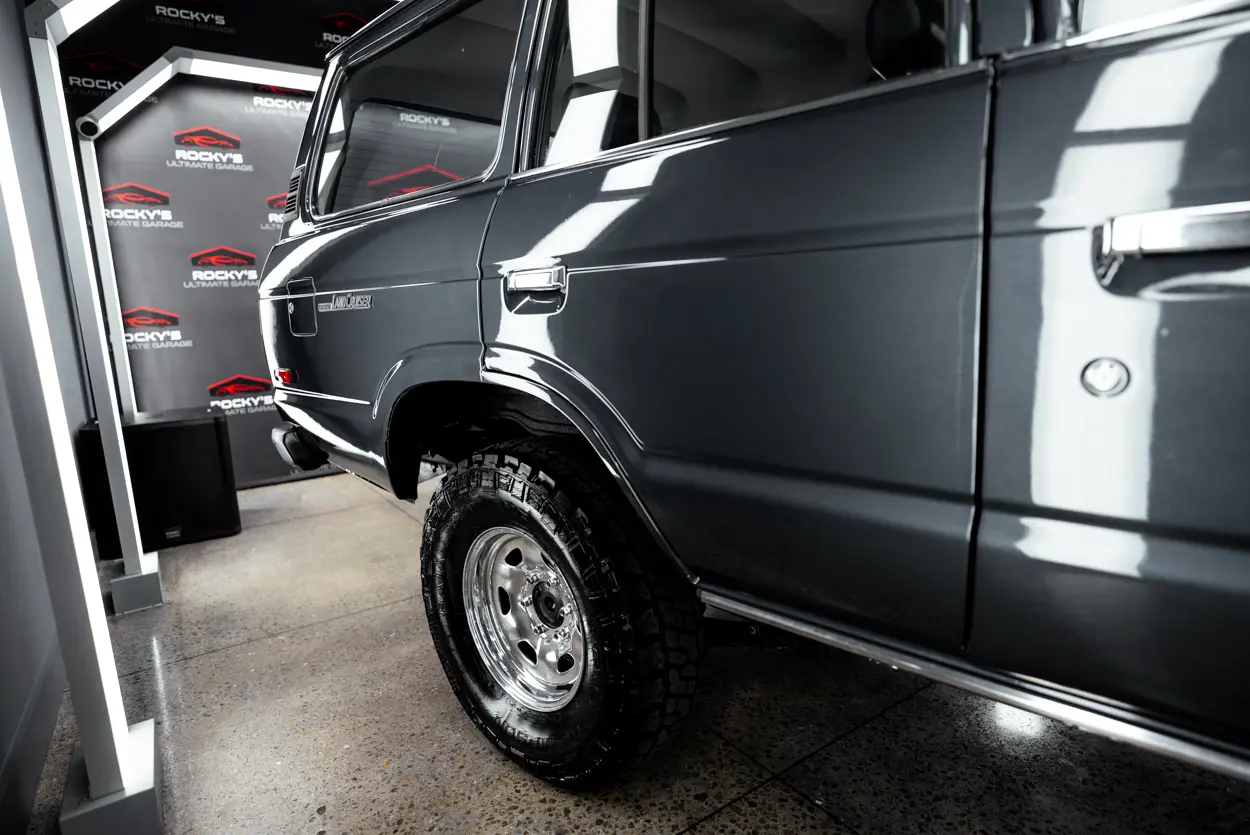 1989 Toyota Land Cruiser FJ62 photo 14