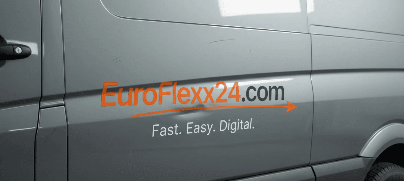 Mercedes Sprinter aus dem Fuhrpark von EuroFlexx24, Nahaufnahme Seite.