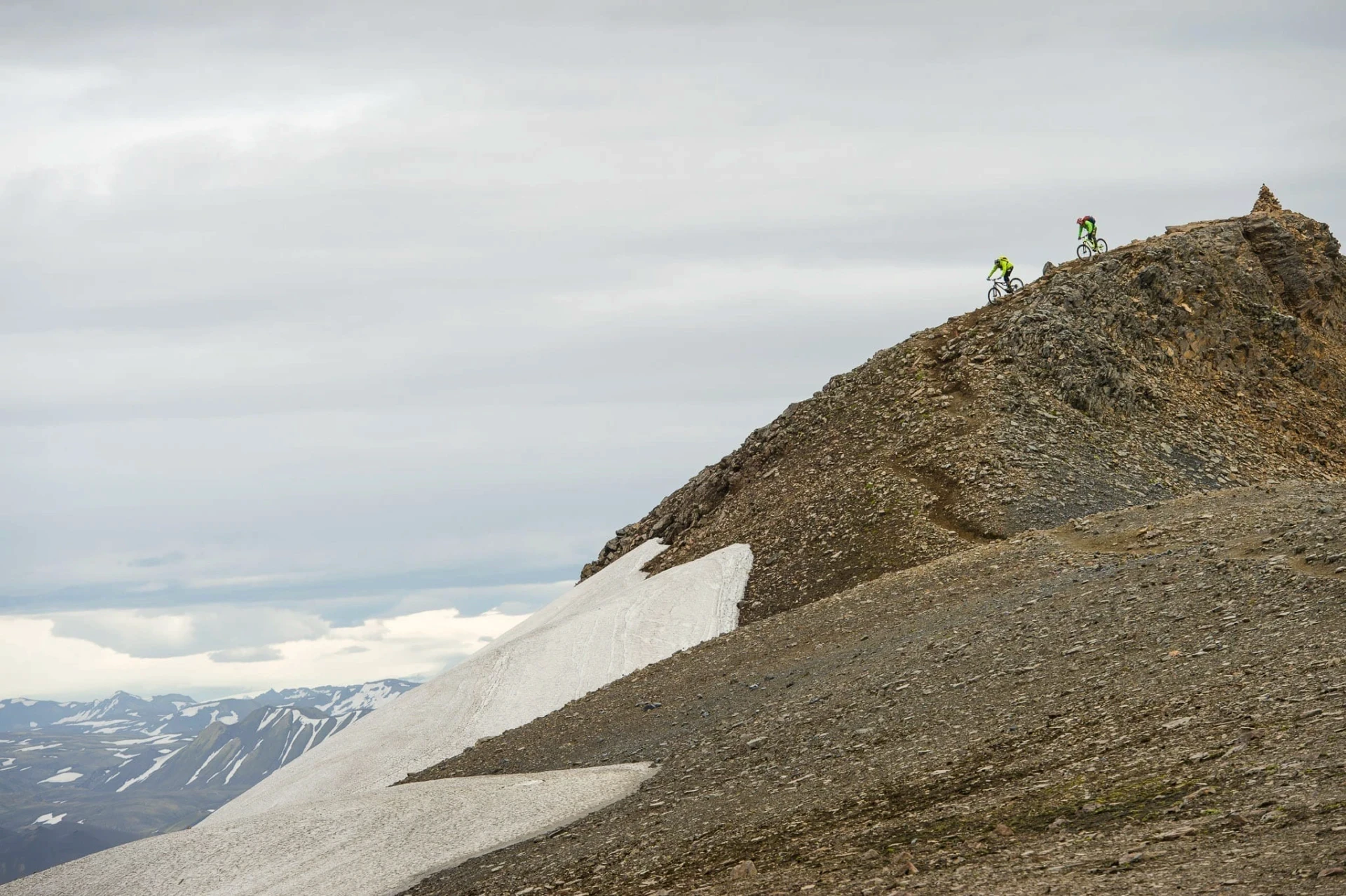 MTB downhill steep biking