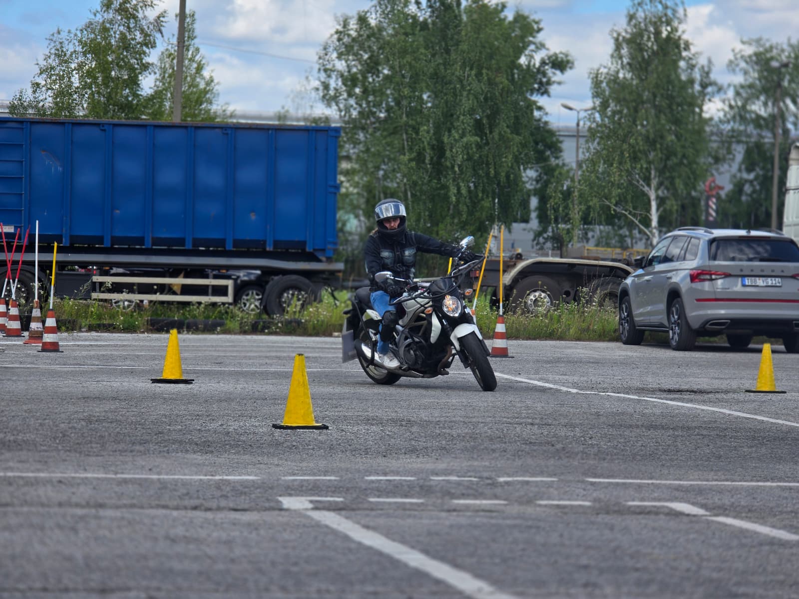 OSK Premium szkoła jazdy Mustang kurs kat B