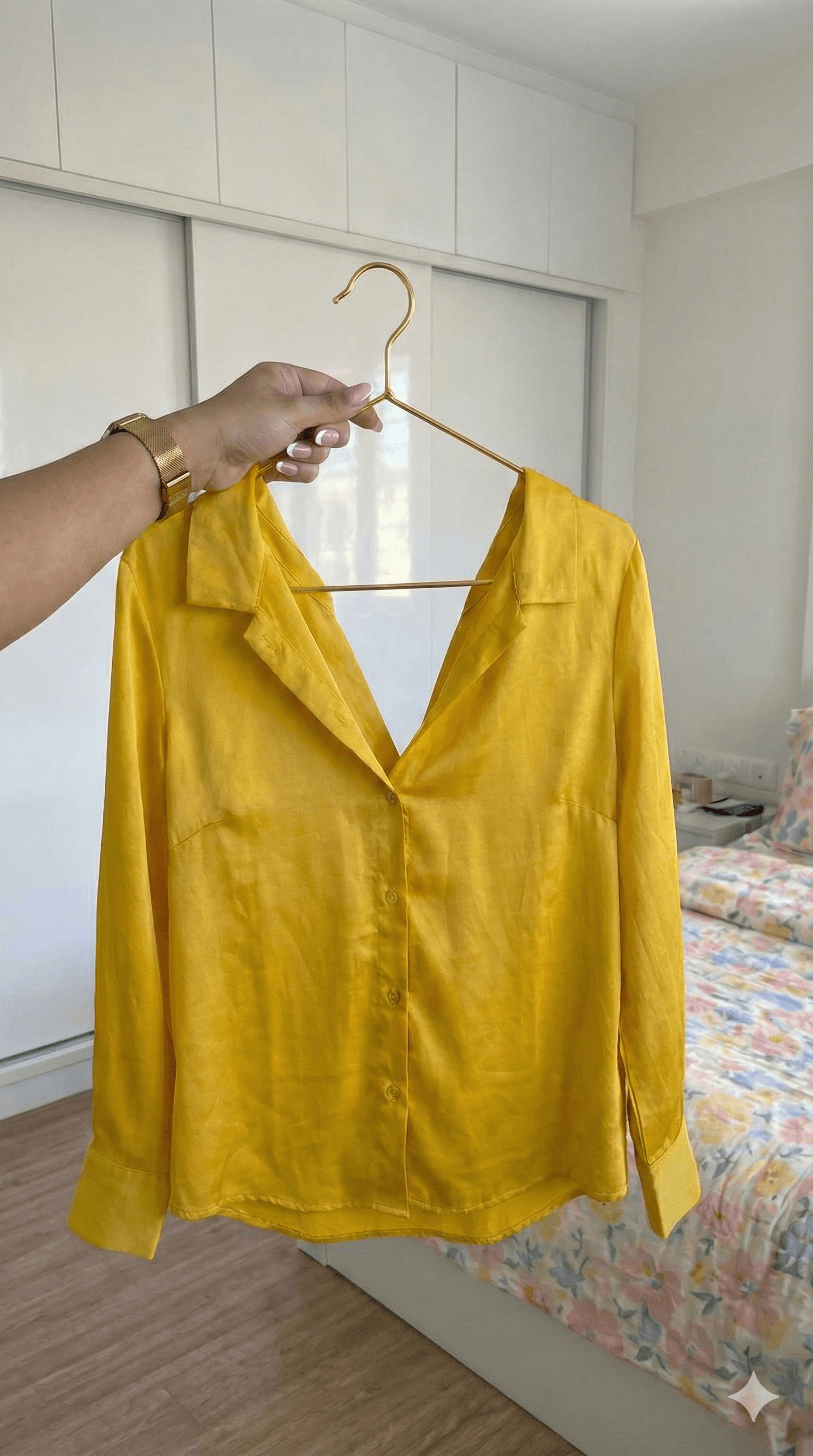 Hand holding a packet of Nutella Biscuits