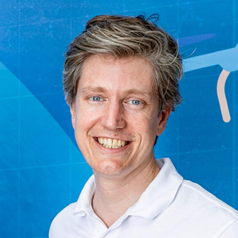 Portrait of a Teambooster expert coach