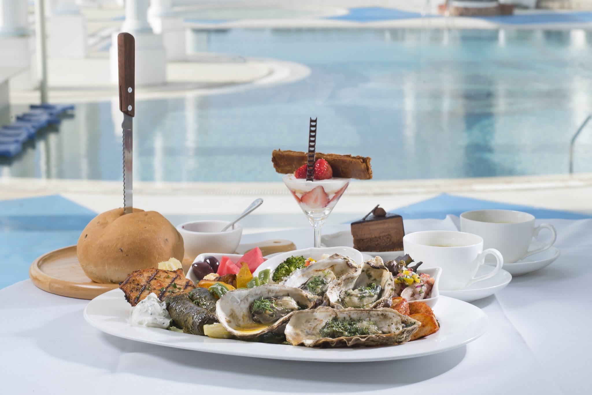 Osyter dish by the pool