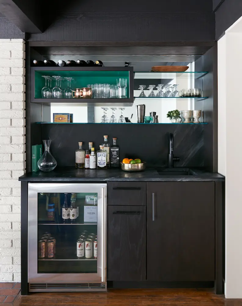 Point Breeze-Lower Level Spaces