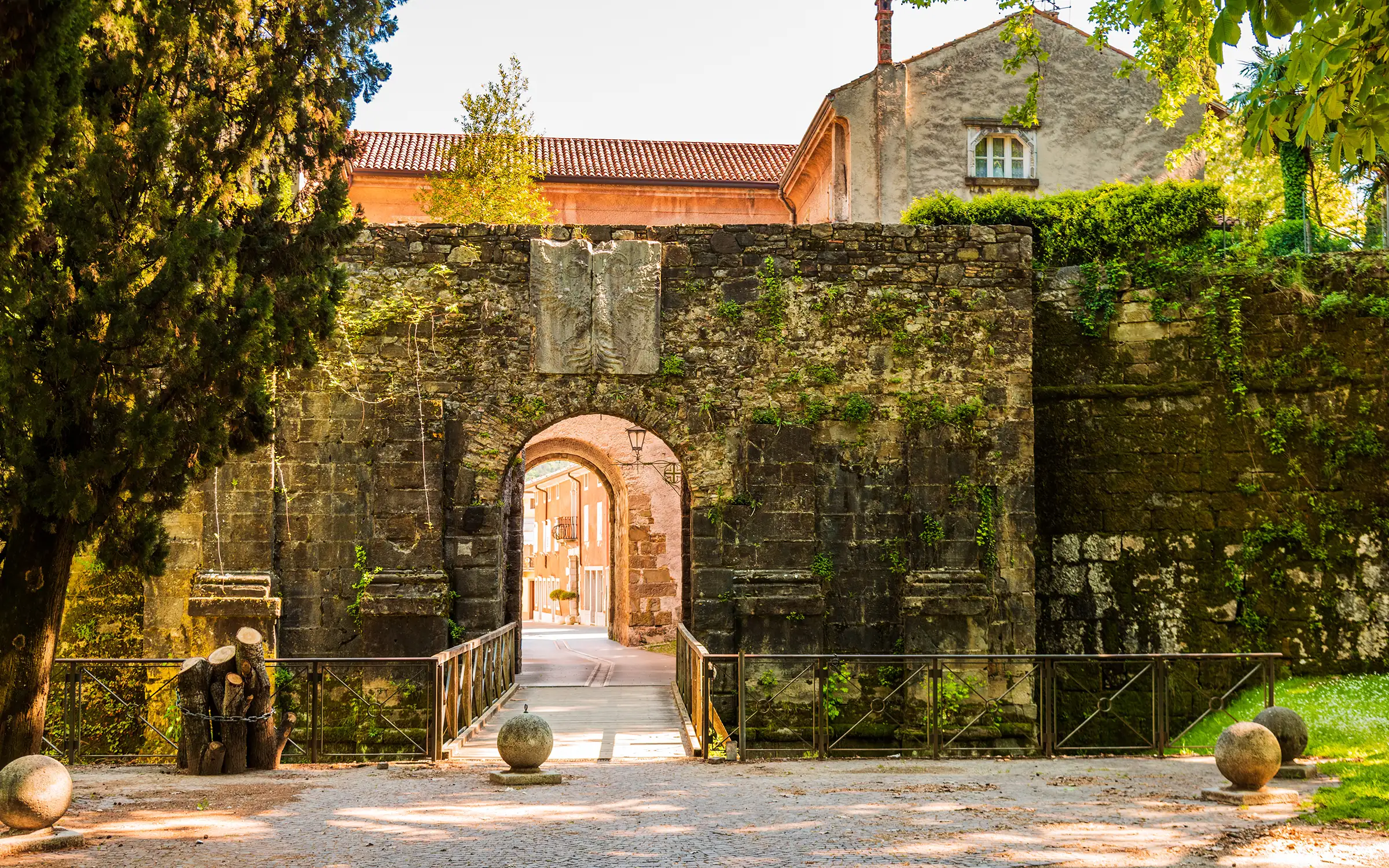 Gradisca i Italia, vakker gammelby | Expa Travel