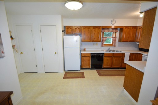 Photo 15 of 109 Reservoir Street, Potosi