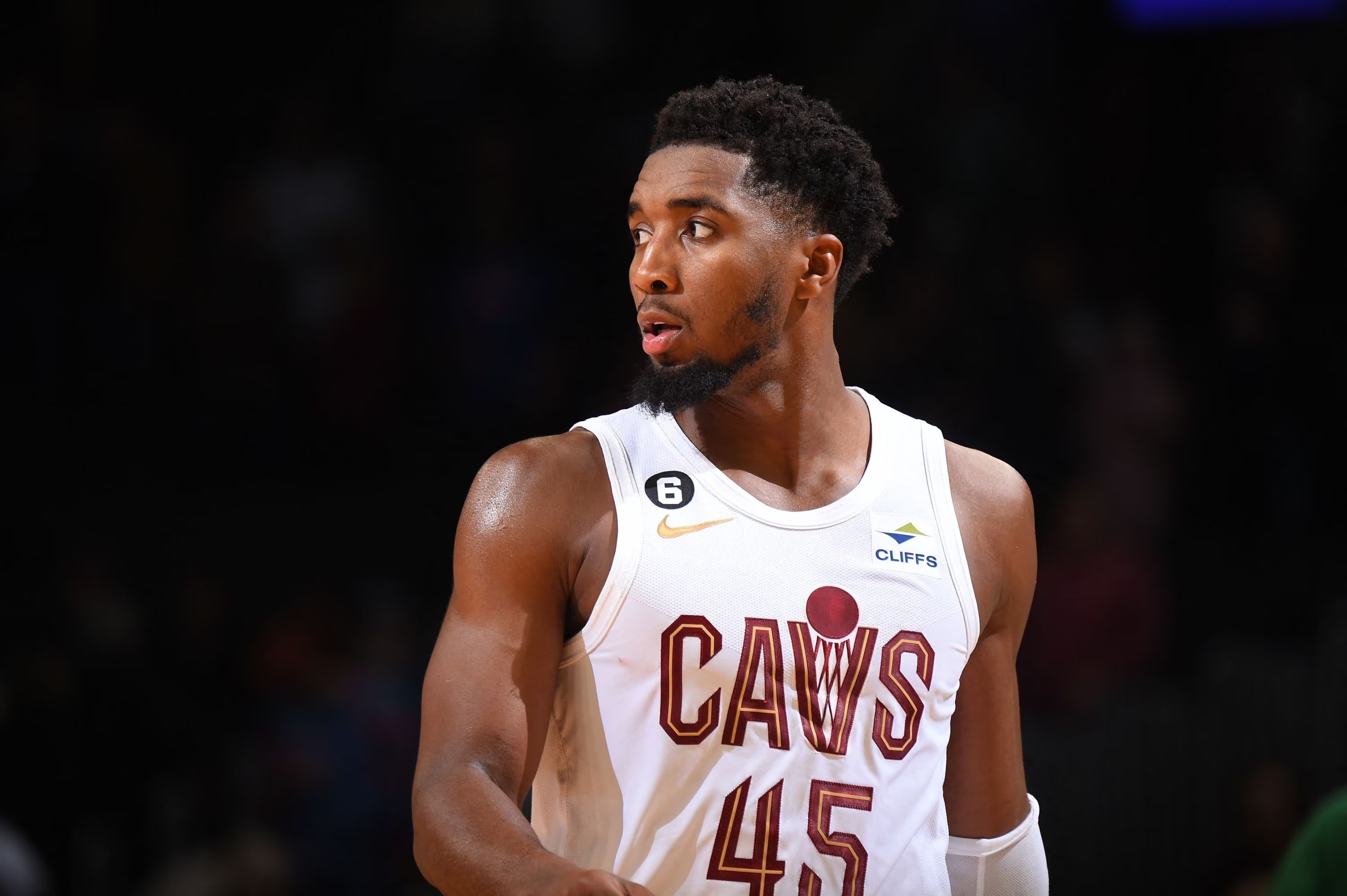 Donovan Mitchell Cavaliers Crush Knicks