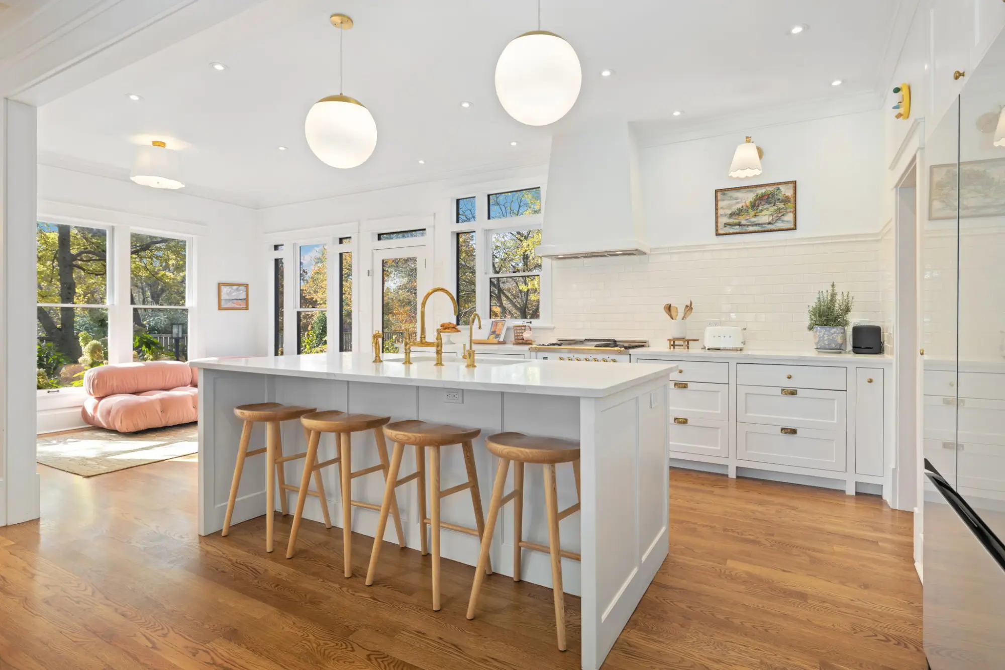 Bright kitchen with keeping room