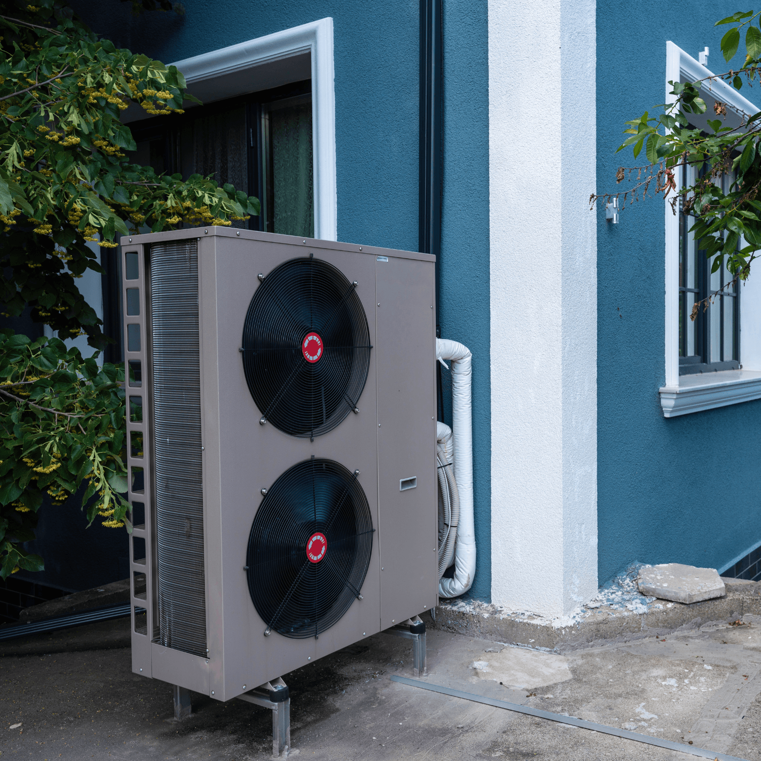 Moderne Luftwärmepumpe – Umweltfreundliche Heiztechnologie zur Senkung von Energiekosten