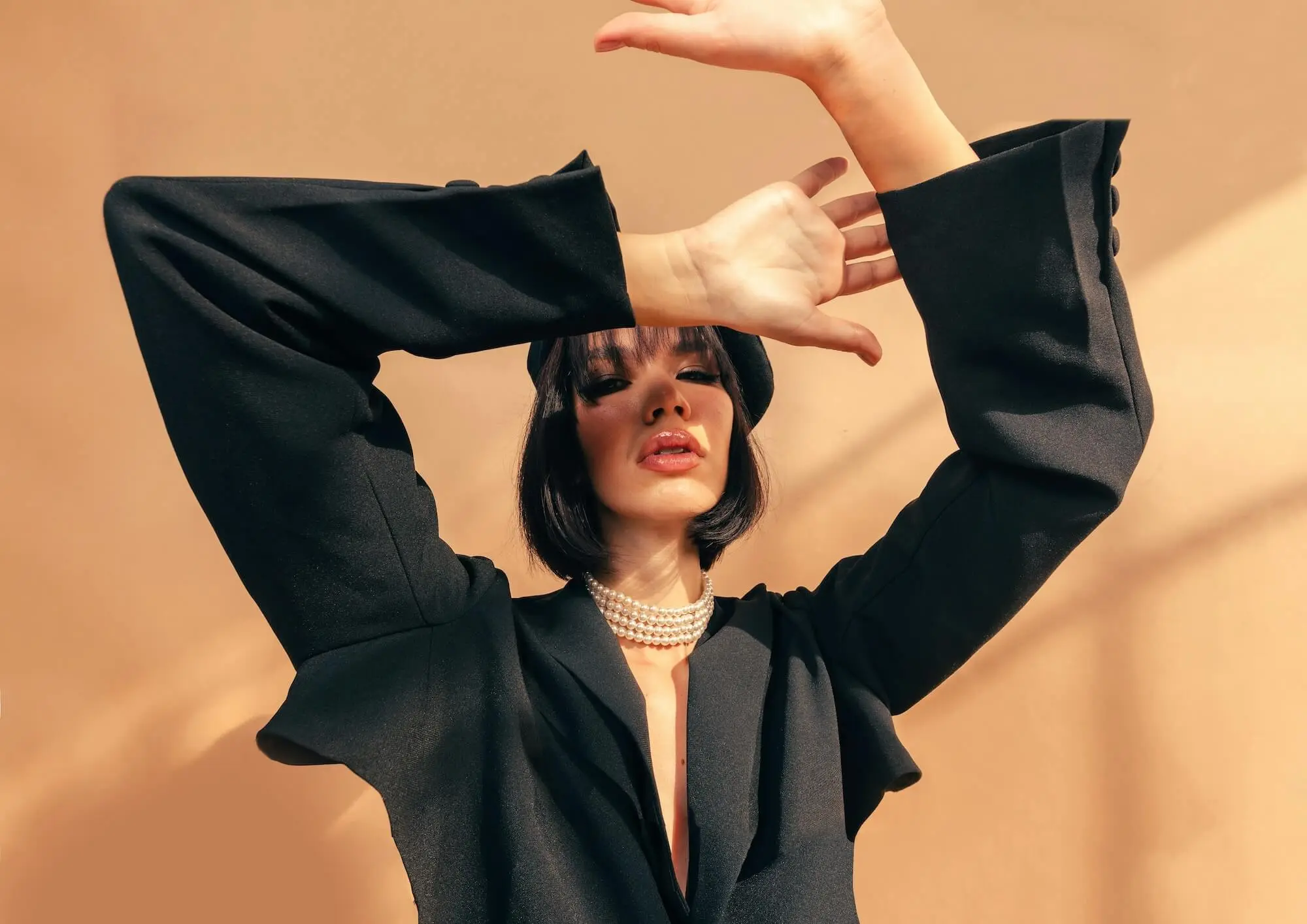 AI in Fashion Industry: Use Cases, How‑To Guide, Pros & Cons