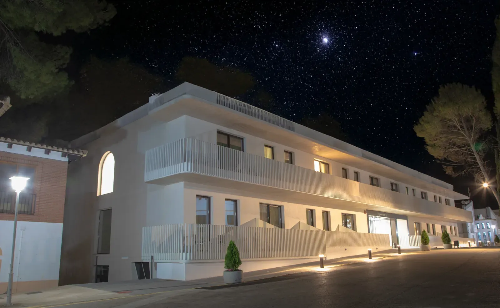 Hotel nuevo en noche estrellada en el Balneario de Cofrentes, el balneario más medicalizado de España