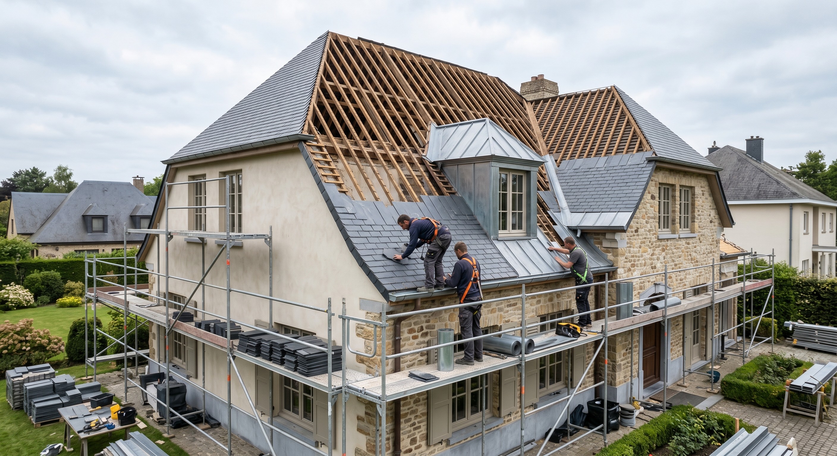 travaux toiture maison de luxe en belgique. rénovation toiture haut de gamme Belgique