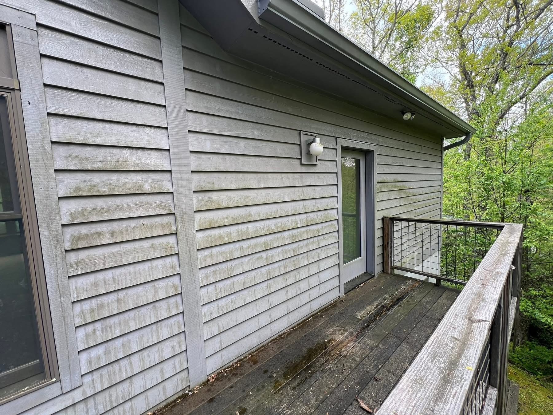 Before exterior siding soft wash
