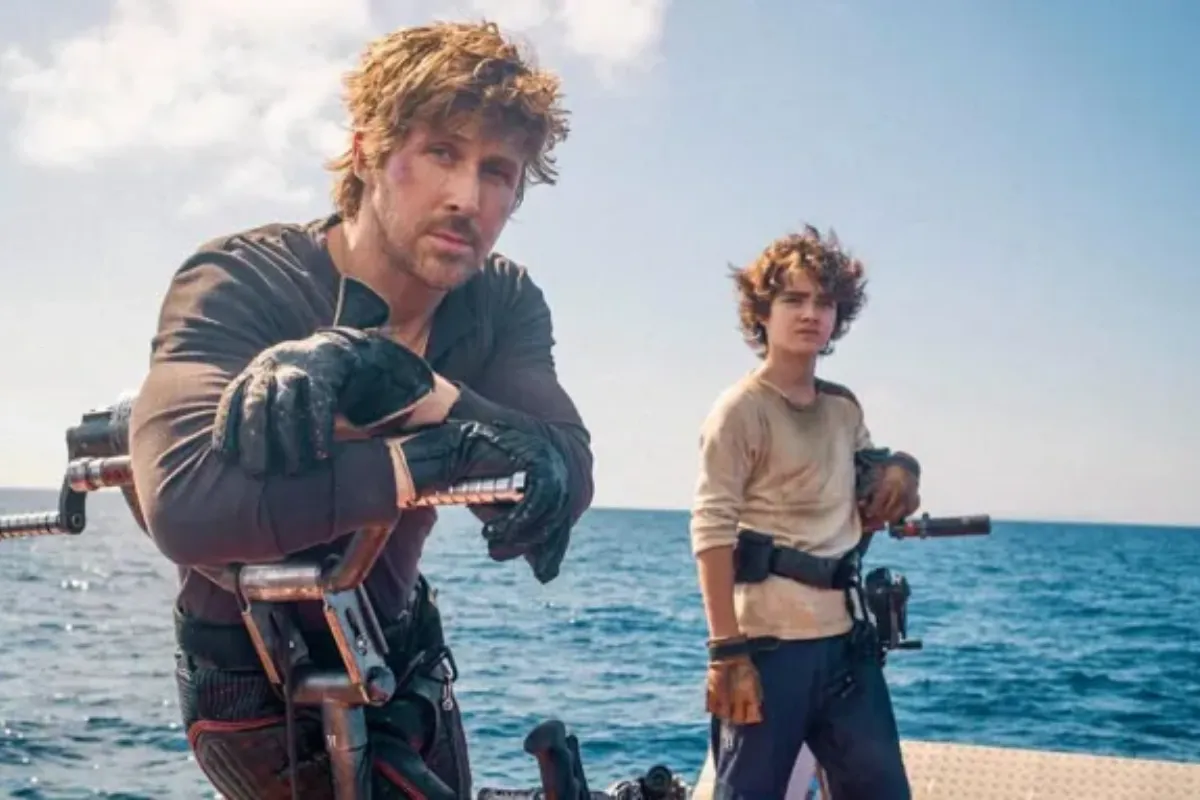 Ryan Gosling and Flynn Gray in an image Lucasfilm released from the production of 'Star Wars: Starfighter'