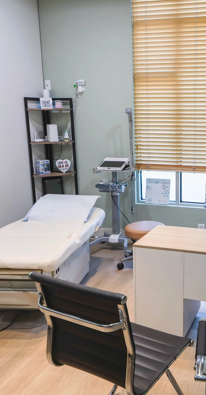 Texas DPC family medicine physician at the Alamo Heights clinic