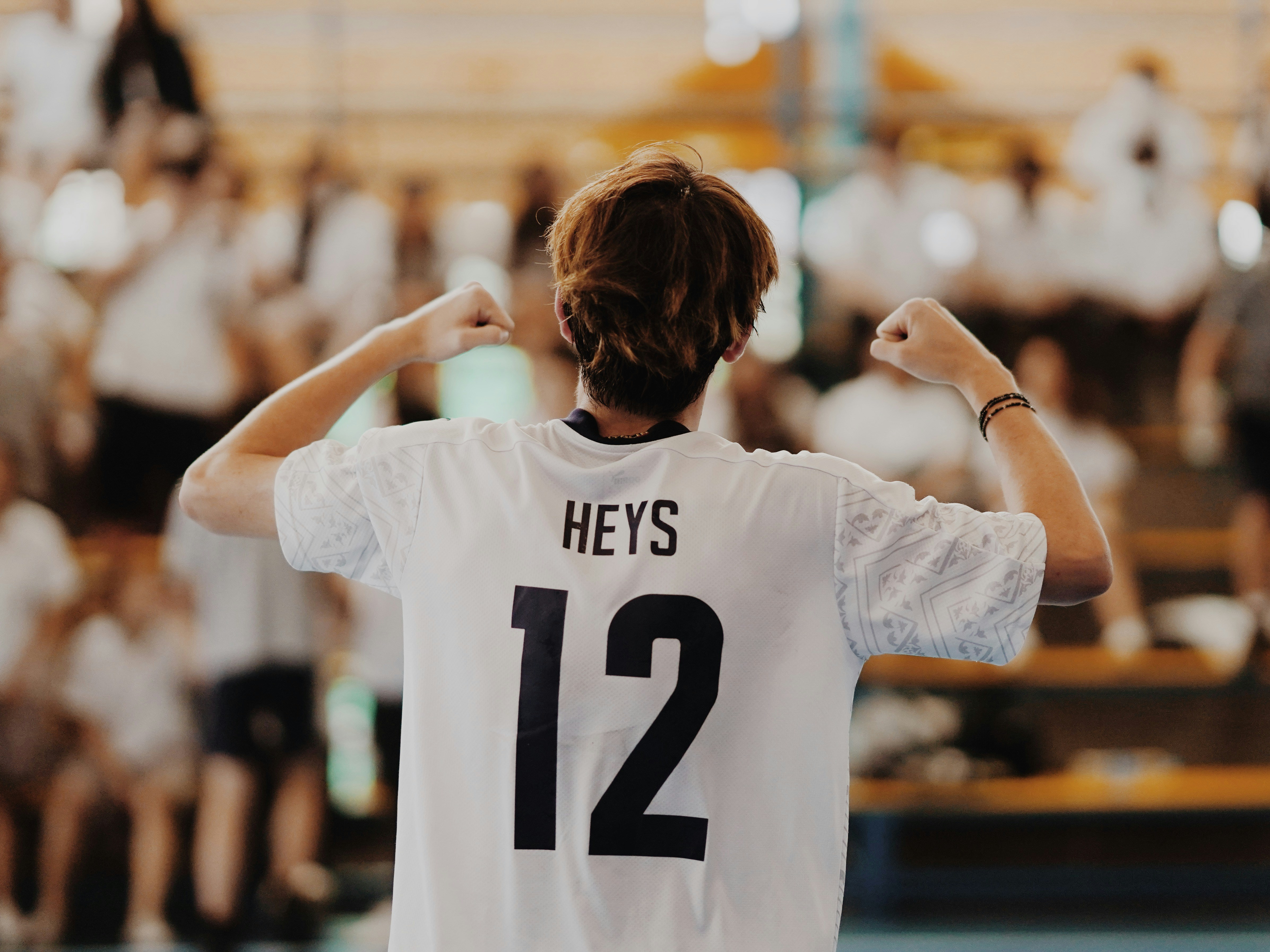 Dynamic picture of a cyclist riding downhill