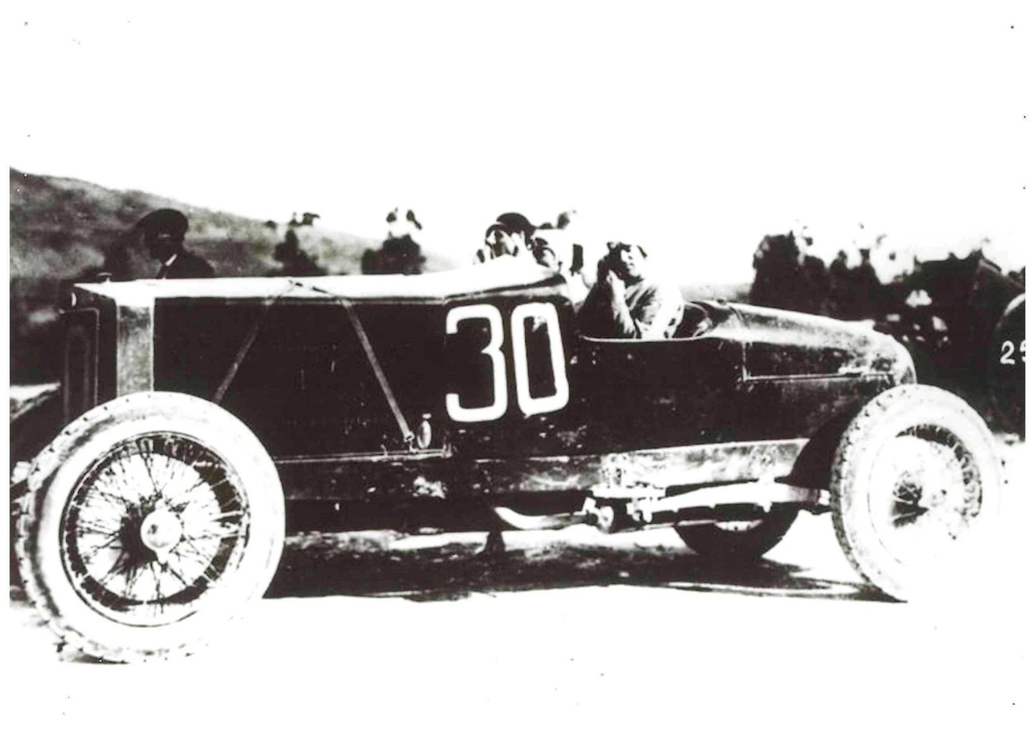La vettura numero 30 alla Targa Florio del 1924