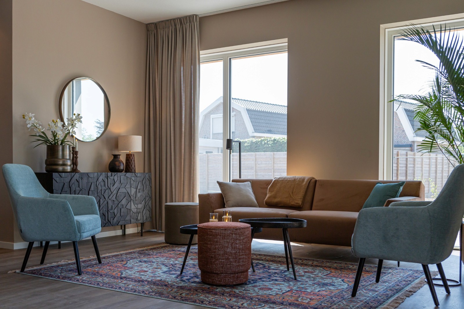 zithoek ouderenzorg bruin blauw 